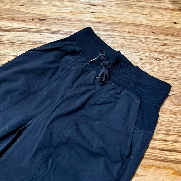 Lululemon Dance Studio Mid-Rise Jogger
Full Length Sz 2 - Picture 3 of 10